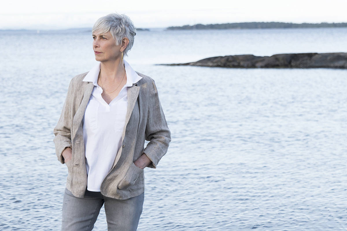 How Does Photo LED Therapy Work to Rejuvenate Skin & Lessen Signs of Aging? - EVENSKYN® How Does Photo LED Therapy Work to Rejuvenate Skin & Lessen Signs of Aging? - EVENSKYN®