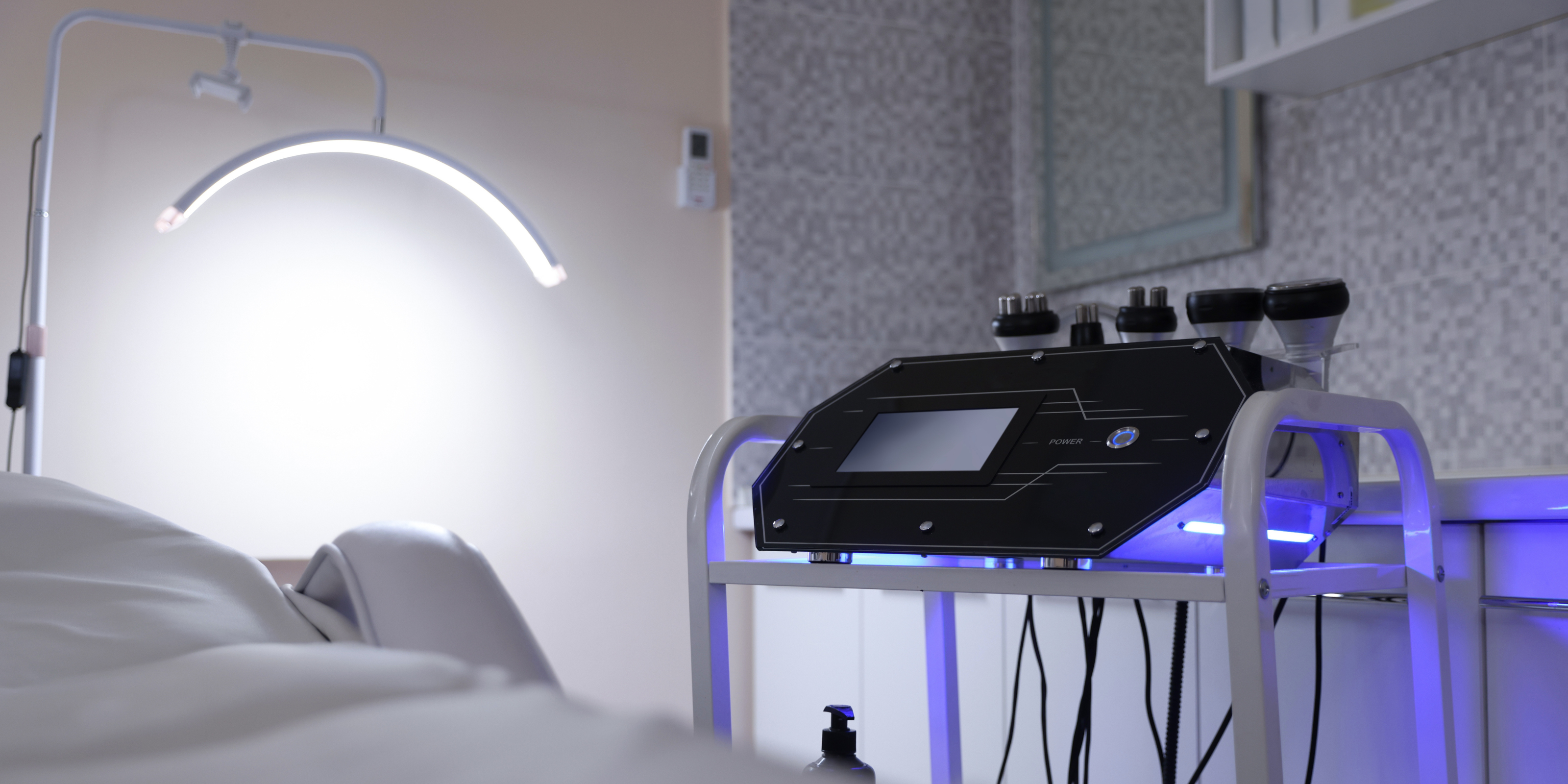 RF Microneedling at Home in 2026: The Honest Guide (What Works, What Doesn't, and How to Choose) RF Microneedling at Home in 2026: The Honest Guide (What Works, What Doesn't, and How to Choose)