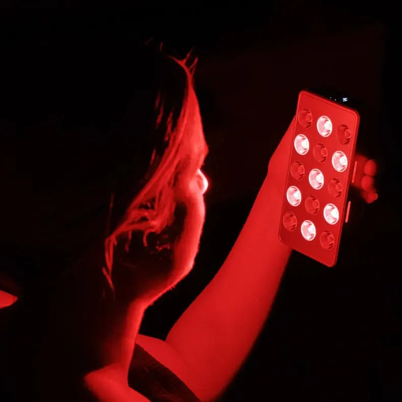 Can Red Light Therapy Boost Your Energy and Improve Sleep? - EVENSKYN® Can Red Light Therapy Boost Your Energy and Improve Sleep? - EVENSKYN®