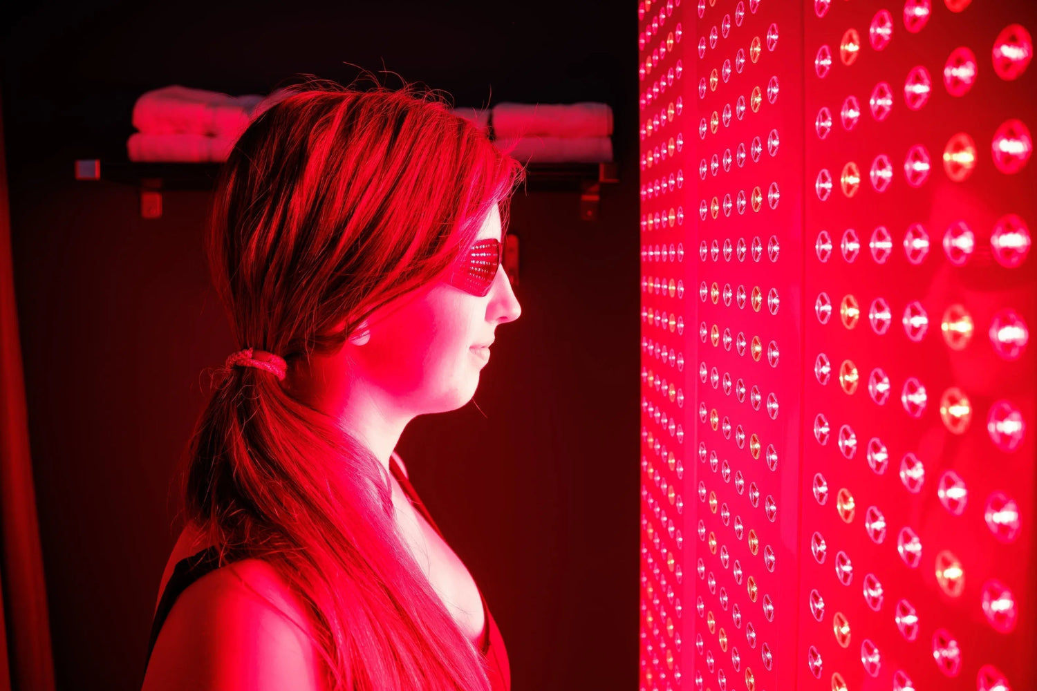 How Red Light Therapy Supports Cellular Regeneration and Healing? - EVENSKYN®