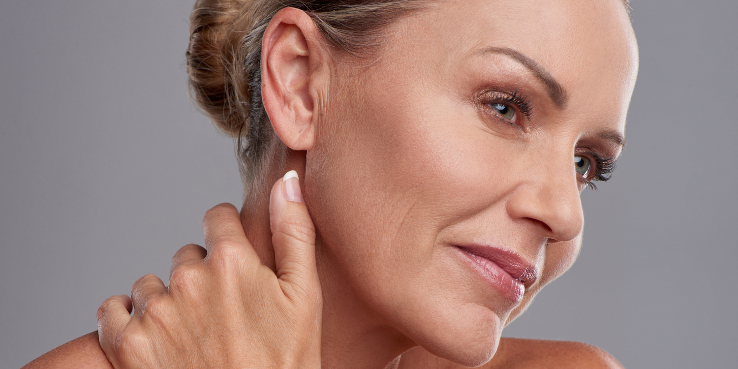 At-home radiofrequency skin tightening with the EvenSkyn Lumo RF device — bipolar RF, microcurrent and red light therapy for face and jawline firming