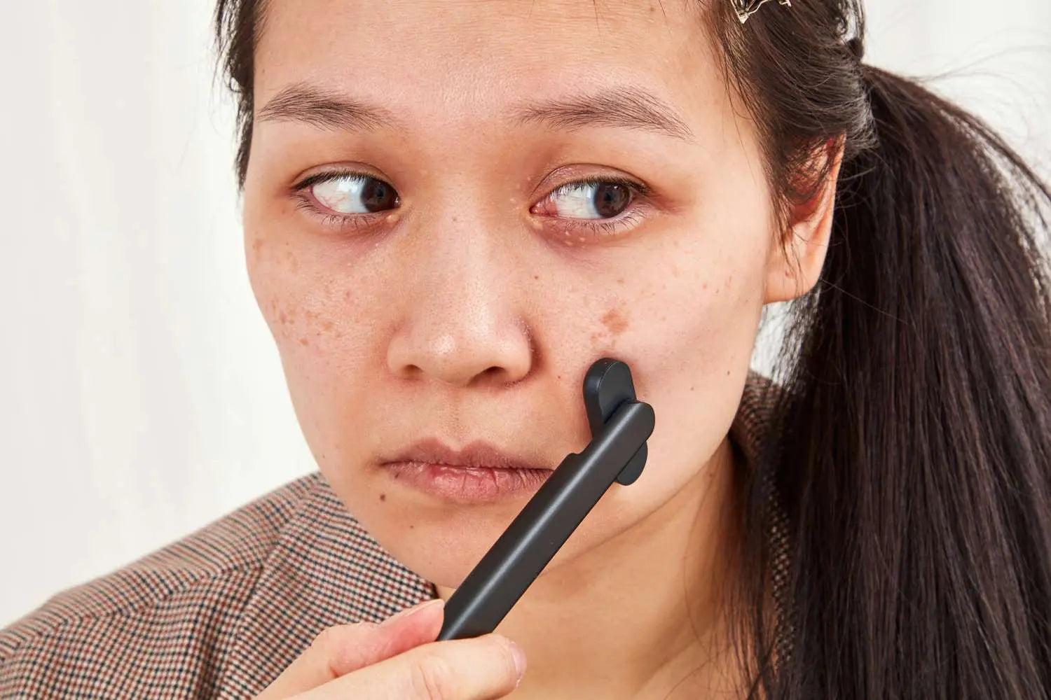 New Affordable Innovations in Red Light Therapy for At-Home Wrinkle Treatment - EVENSKYN® New Affordable Innovations in Red Light Therapy for At-Home Wrinkle Treatment - EVENSKYN®