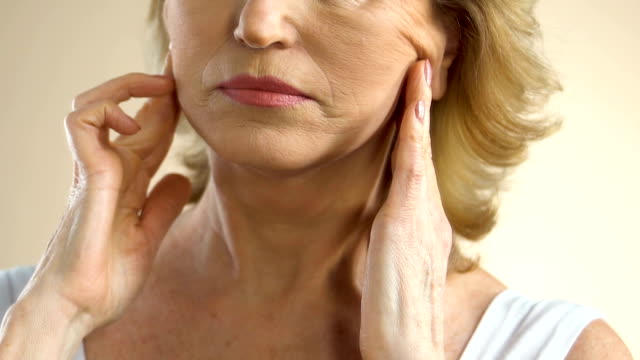 Sagging Skin | Causes, Signs, and 4 ways to treat it - EVENSKYN®