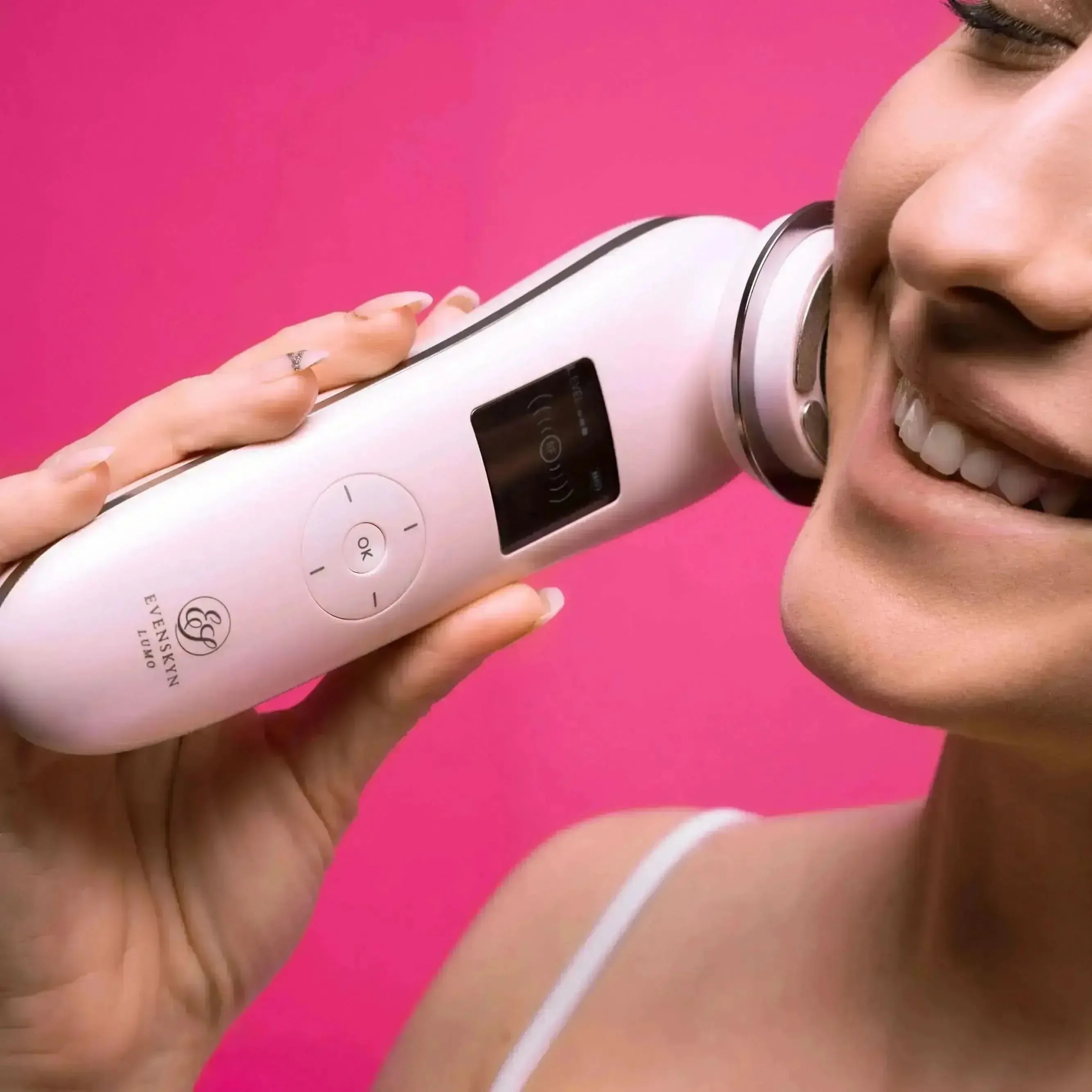 EvenSkyn® Lumo⁺ (2025) Skin Tightening Handset - EVENSKYN® EvenSkyn® Lumo⁺ (2025) Skin Tightening Handset - EVENSKYN®