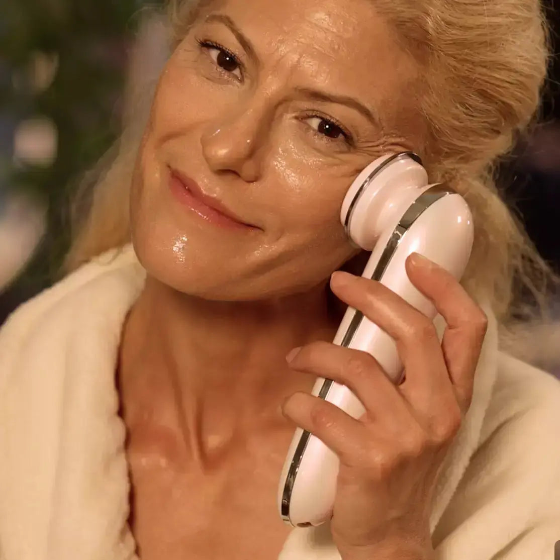 EvenSkyn® Conduction Gel (300ml) — For Radiofrequency (RF), Ultrasound & Microcurrent Devices ES® Beauty Solutions EvenSkyn® Conduction Gel (300ml) — For Radiofrequency (RF), Ultrasound & Microcurrent Devices ES® Beauty Solutions