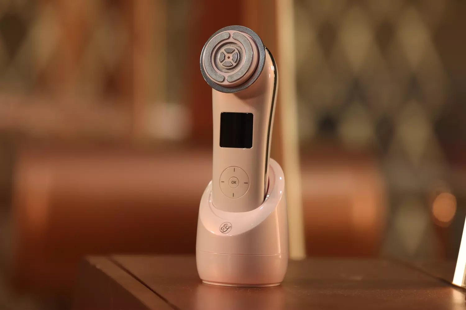 EvenSkyn_Lumo_Skin_Tightening_Device EvenSkyn_Lumo_Skin_Tightening_Device