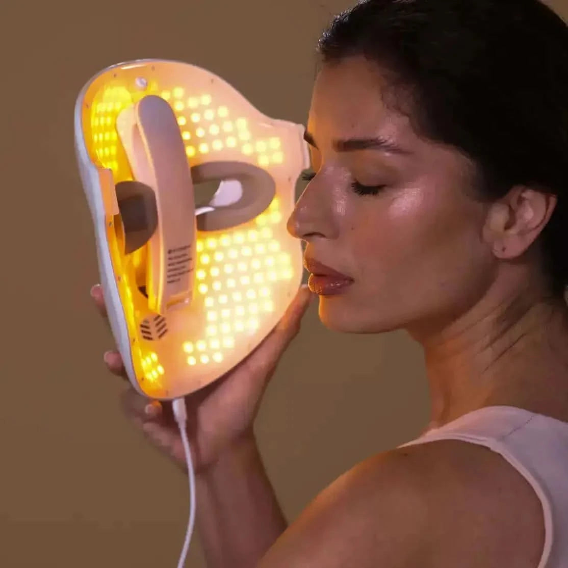 Lumo⁺ + Mirage + Venus: Complete Anti-Aging and Skin Rejuvenation Set EvenSkyn® Beauty Solutions Lumo⁺ + Mirage + Venus: Complete Anti-Aging and Skin Rejuvenation Set EvenSkyn® Beauty Solutions