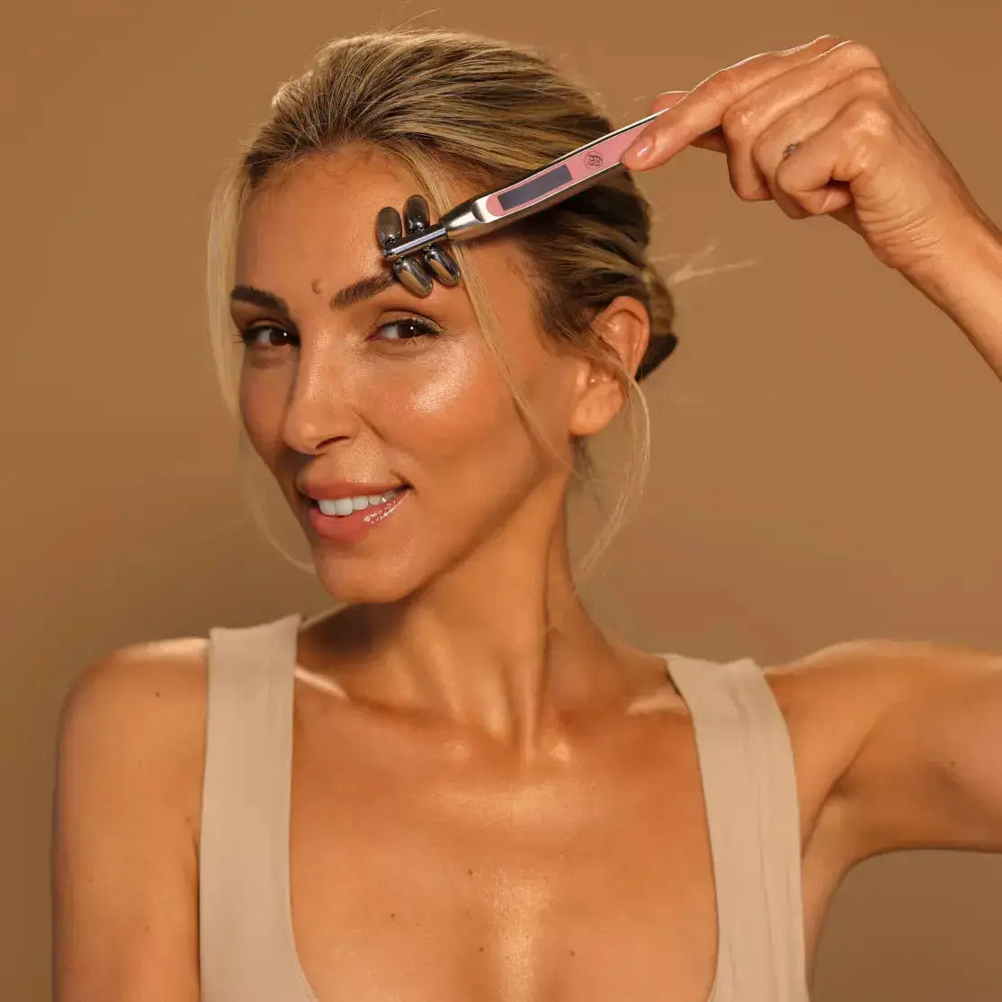 Lumo⁺ + Phoenix: Professional-Grade Skin Tightening and Lifting Duo ES® Beauty Solutions Lumo⁺ + Phoenix: Professional-Grade Skin Tightening and Lifting Duo ES® Beauty Solutions