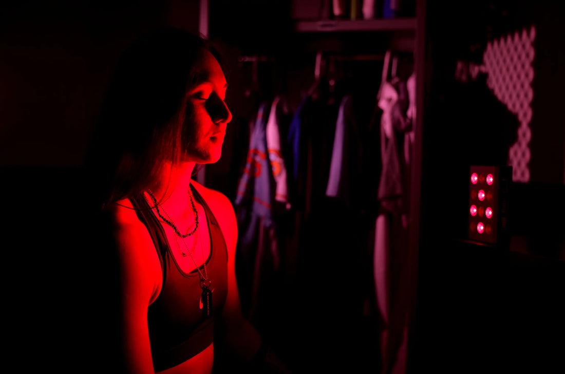 How Does a Red Light Therapy Device Help in Improving Sleep Apnea? - EVENSKYN® 