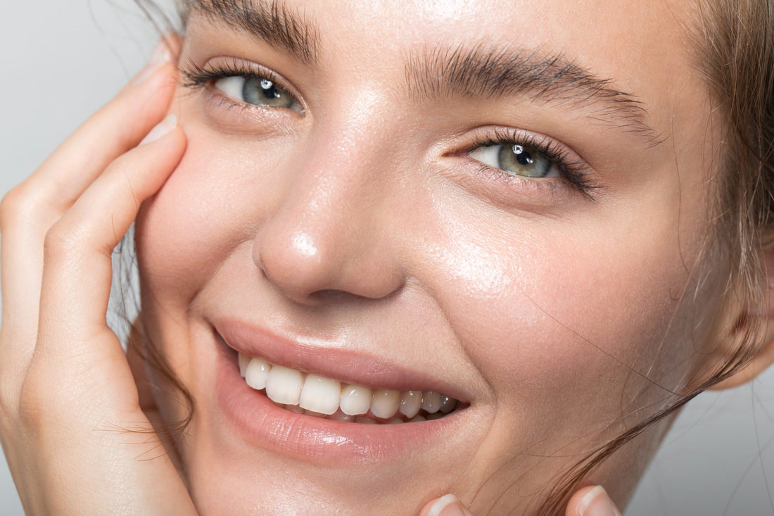 Comparing Different Types of Skin Cleansing Devices: Blackhead & Whitehead pore vacuums, Ultrasonic Cleansing Spatulas, and Ultrasound-Based Cleansers - EVENSKYN® 