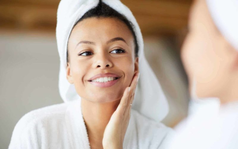 Choosing the Perfect Device: RF, Red Light, or Microcurrent for Your Skin Concerns at Home - EVENSKYN® 