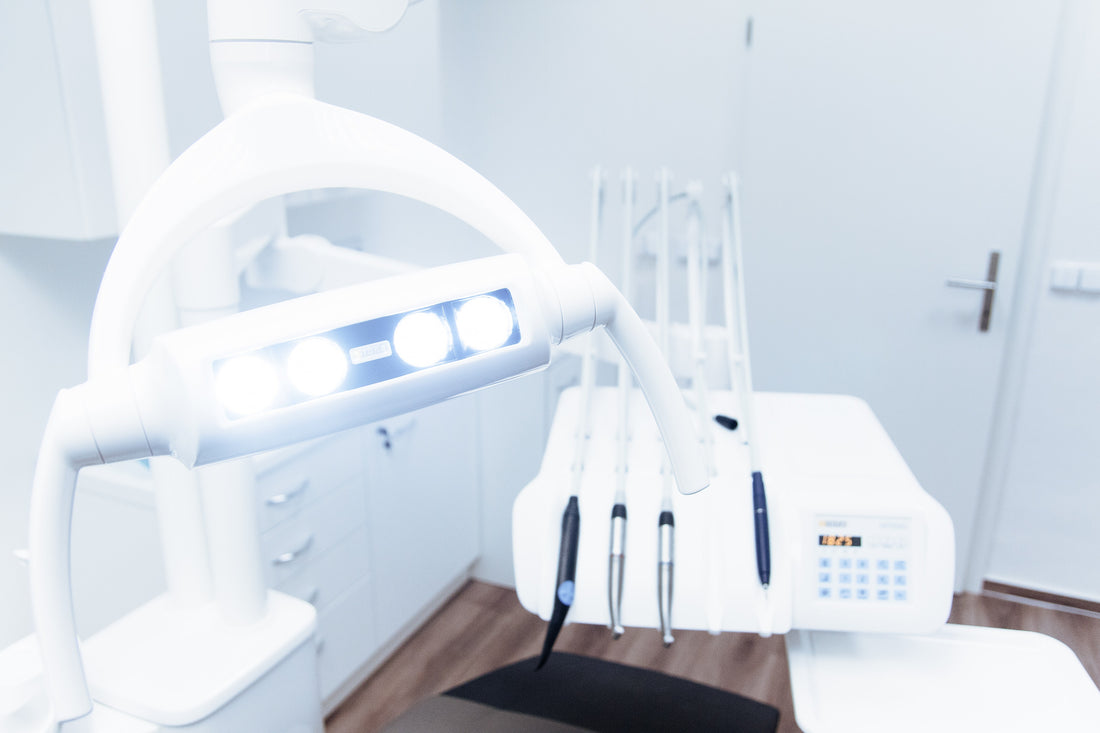 The Pros and Cons of Using At-Home Skin Tightening Devices: An In-depth Look at Their Safety, Efficacy, and Technologies - EVENSKYN® 