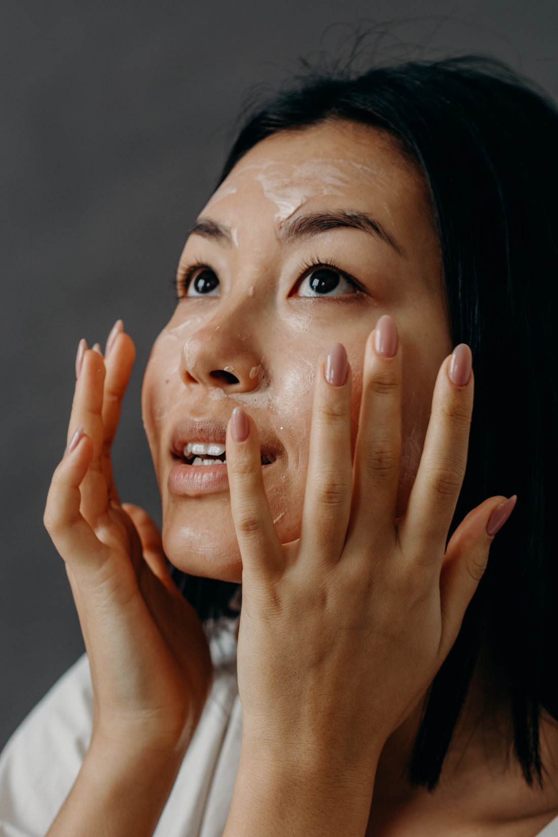 How To Maximize the Anti-Aging Benefits of At-Home Skin Tightening Devices (A Complete Routine) - EVENSKYN® 